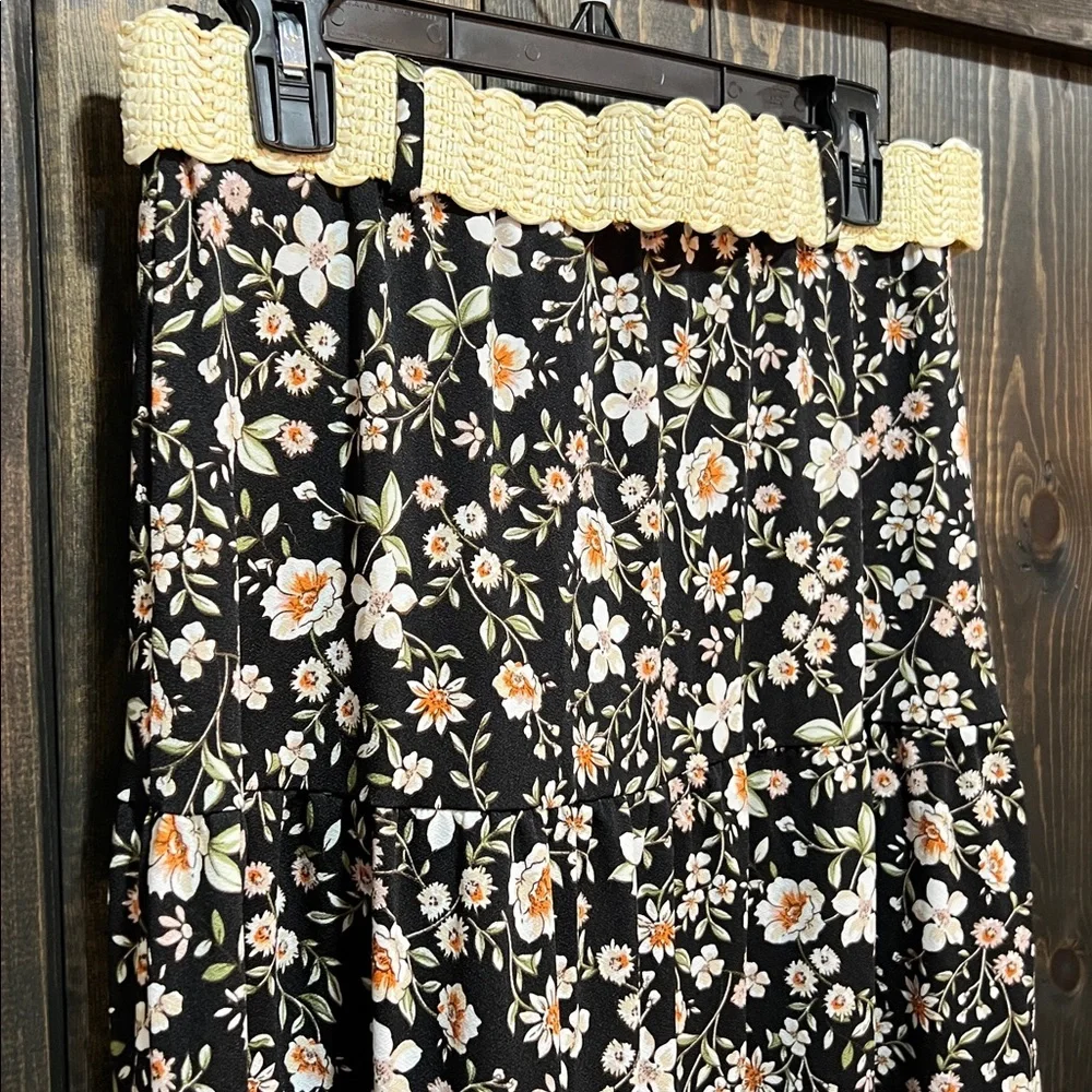 Boho Black Multi Floral Belted Midi Skirt S Tiered Chic Cottagecore Romantic EUC
